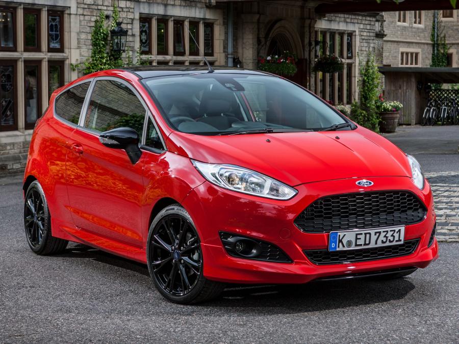  Ford Fiesta Zetec S Red 2014 года  (UK) (фото 18 из 26)